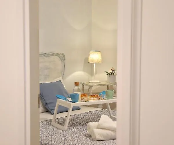 Titti E Nonna Feriehus